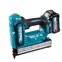 Makita FN001GA201 АКУМУЛАТОРЕН ТАКЕР 40V с 2x2.0 Ah + Подарък 2.5 Ah батерия