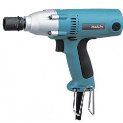 Makita Ударен гайковерт 6953